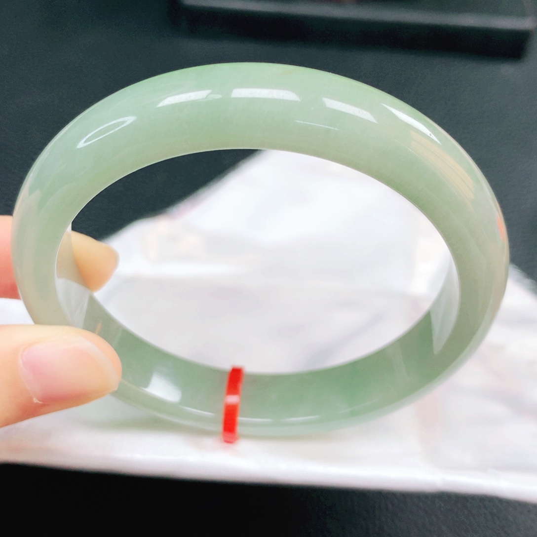 翡翠未镶嵌手镯59圈