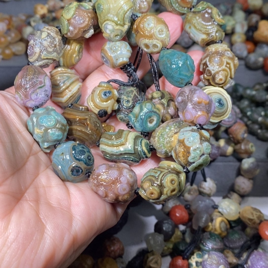 未镶嵌玛瑙/玉髓珠宝奇石静*