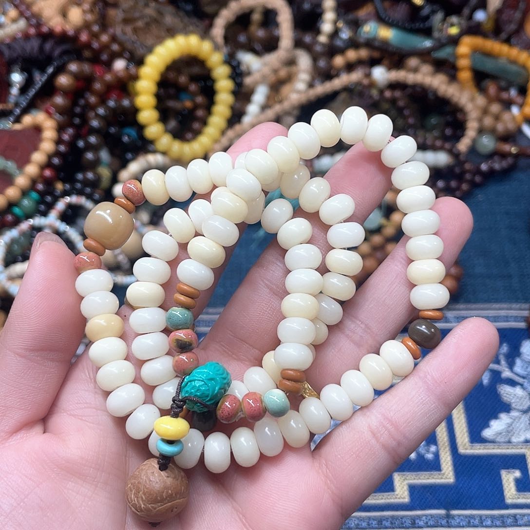 维腊木（绿檀）无事牌