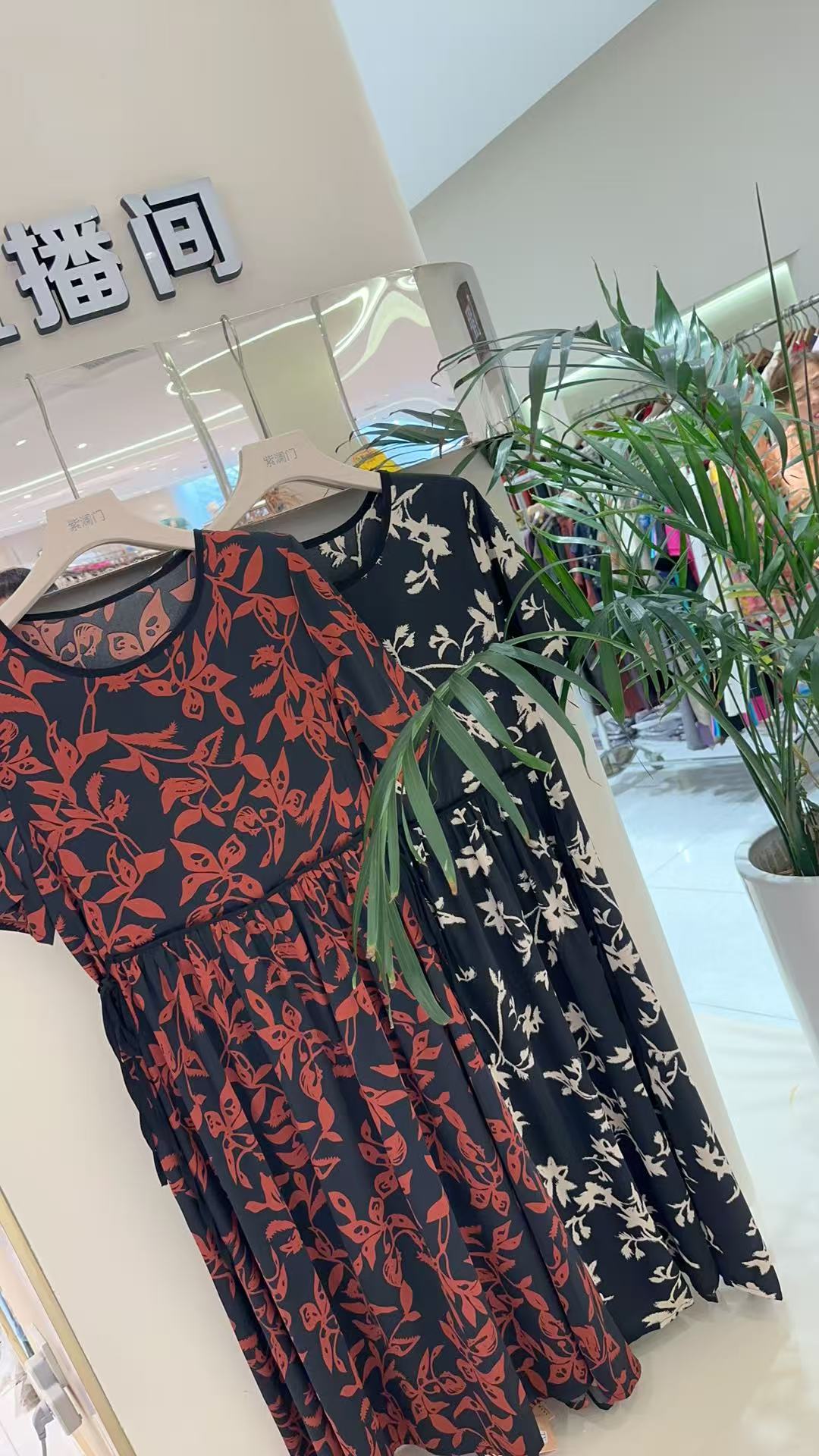 高端时尚气质真丝连衣裙9621