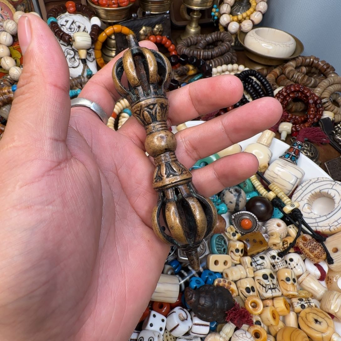 随**航漂亮一把九股老金刚杵