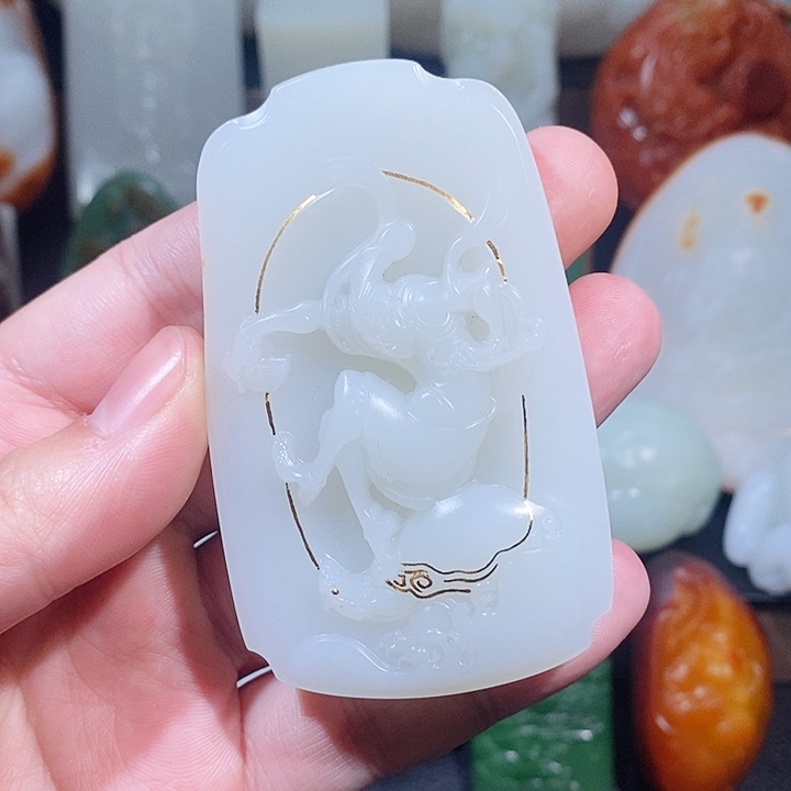 颈饰未镶嵌和田玉