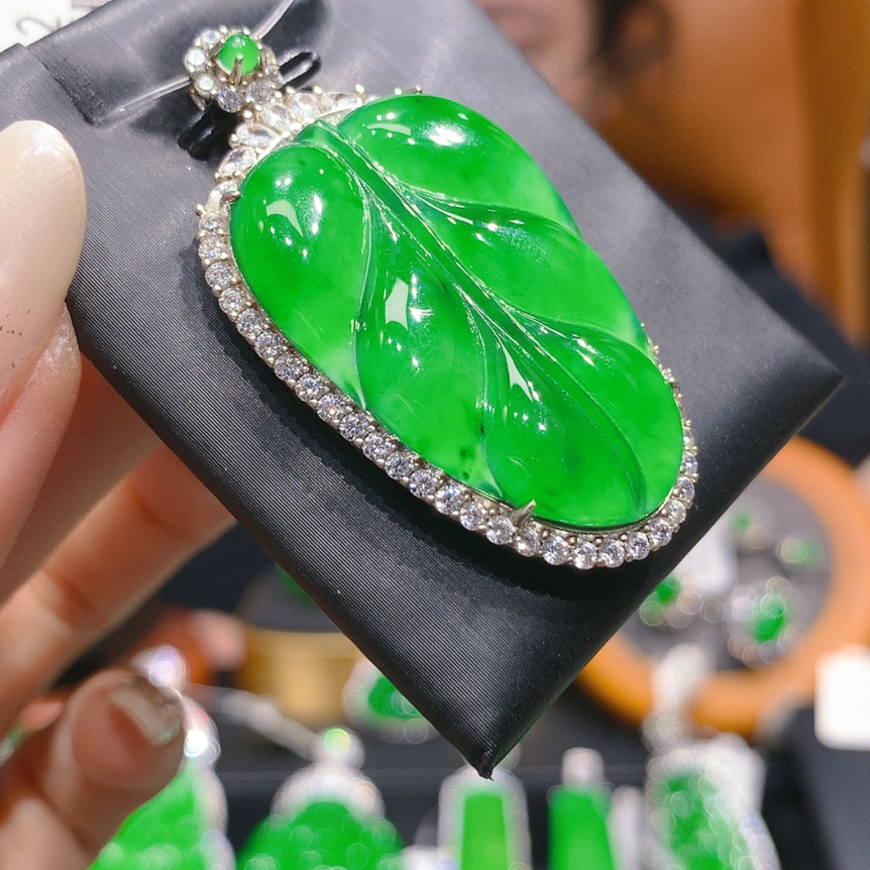 【闪购商品】颈饰银S925镶嵌翡翠5柒姐