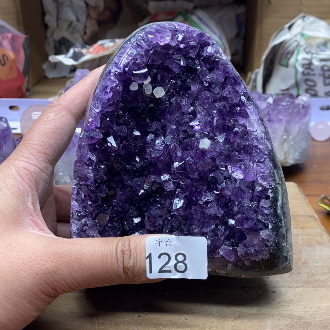 紫晶大型摆件（非配饰）未镶嵌