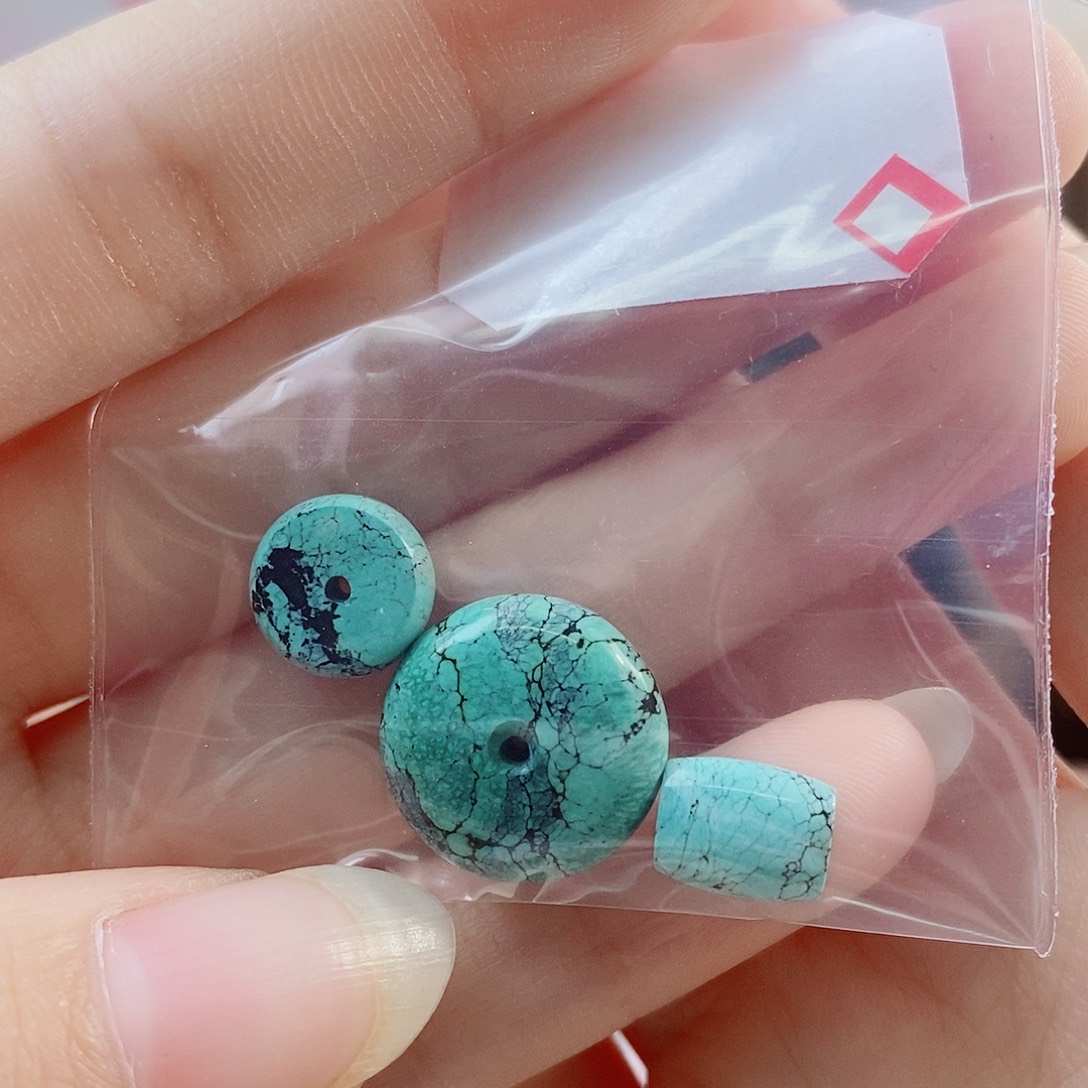 未镶嵌绿松石珠宝奇石