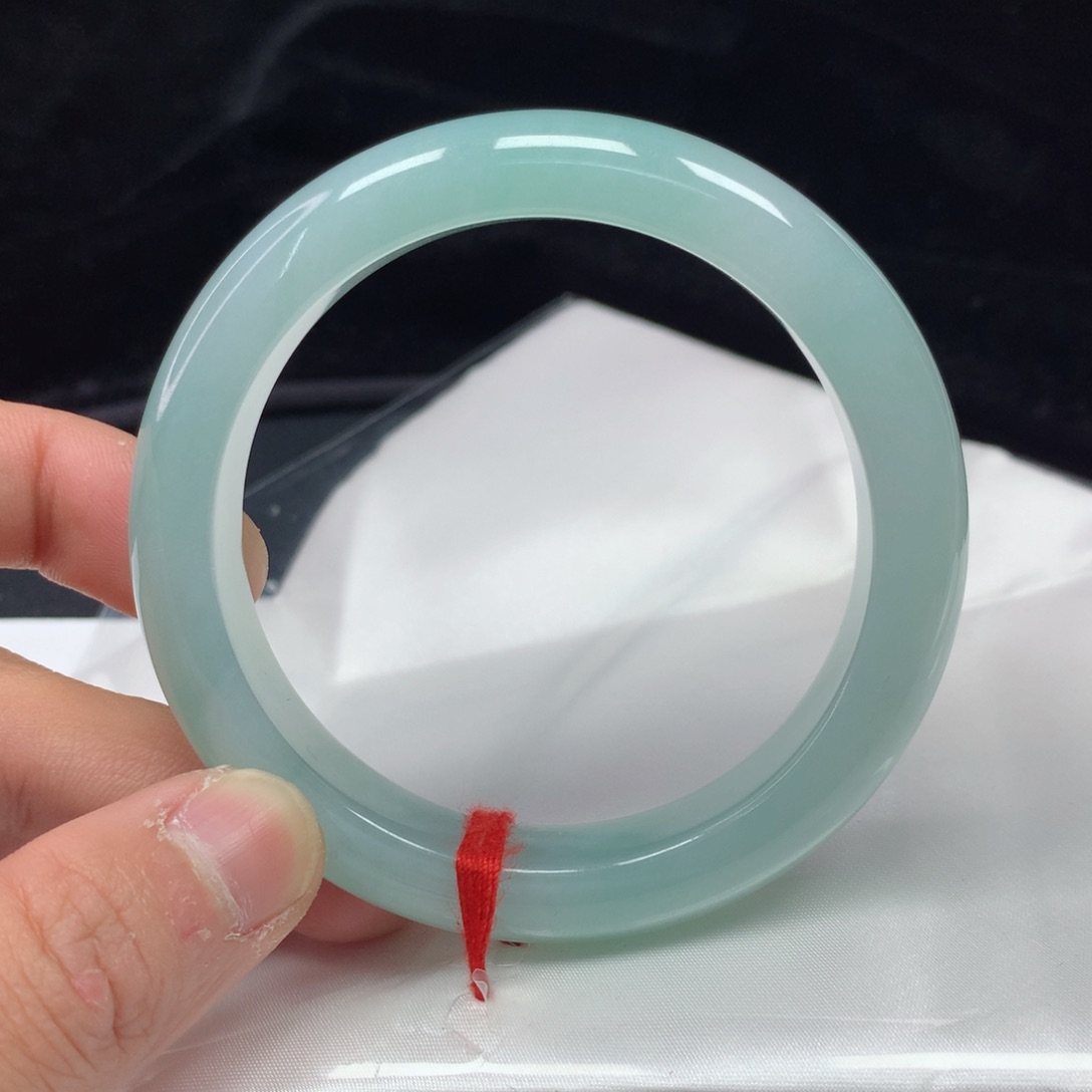 翡翠手镯（圆镯）未镶嵌57.2