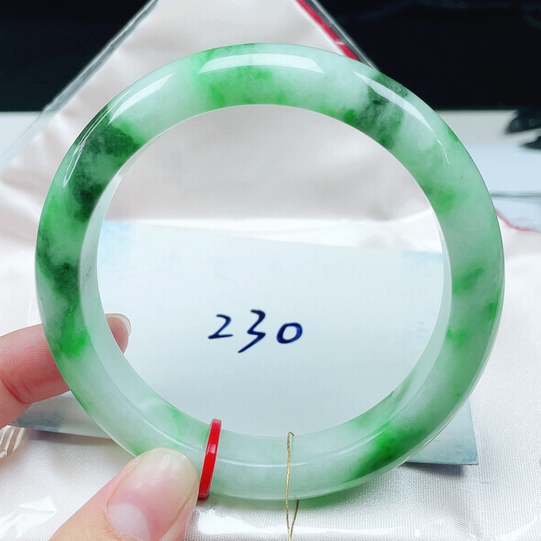 翡翠未镶嵌手镯正圈60.5