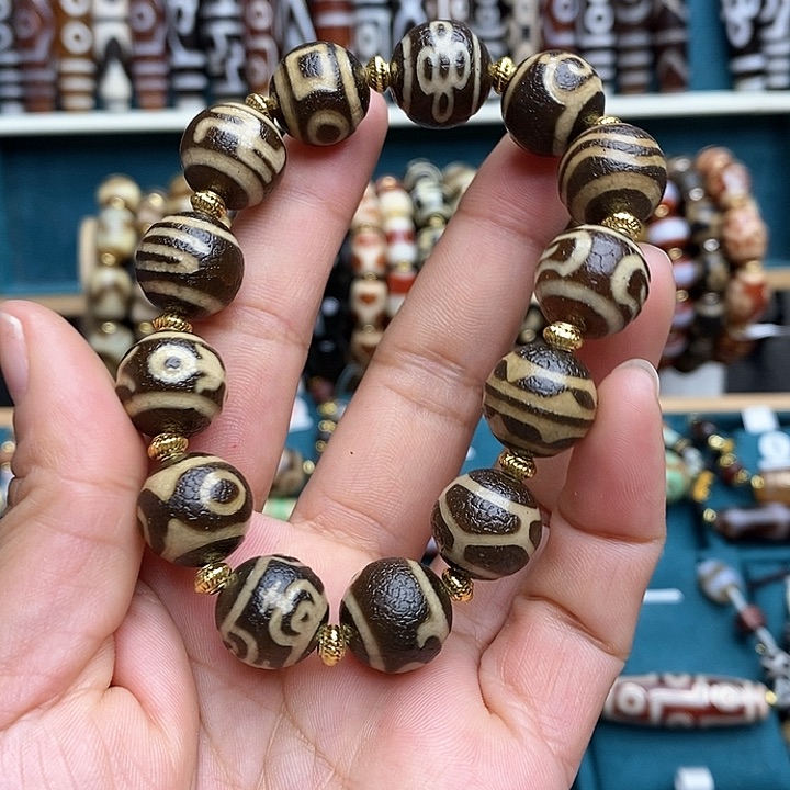 玛瑙/玉髓颈饰合金