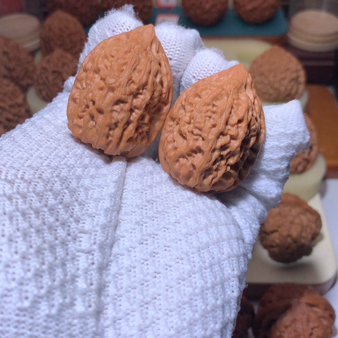 文玩核桃把件为***?全品沈鸡