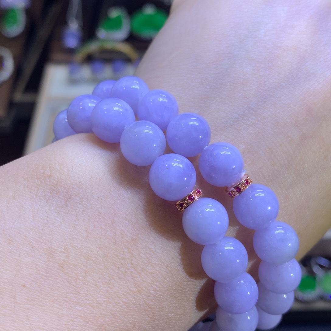 翡翠颈饰未镶嵌翡翠多样性