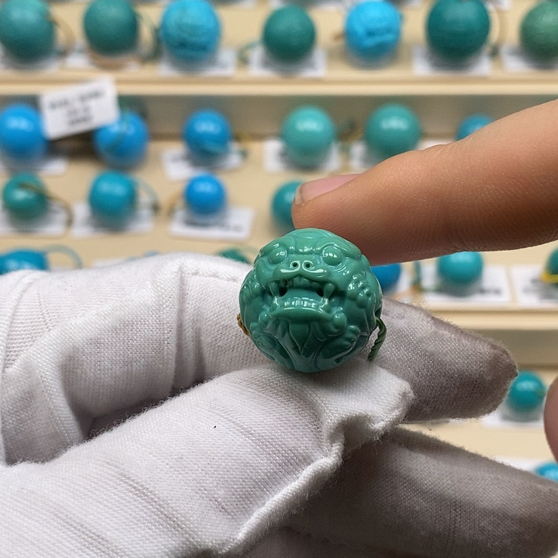 绿松石未镶嵌颈饰