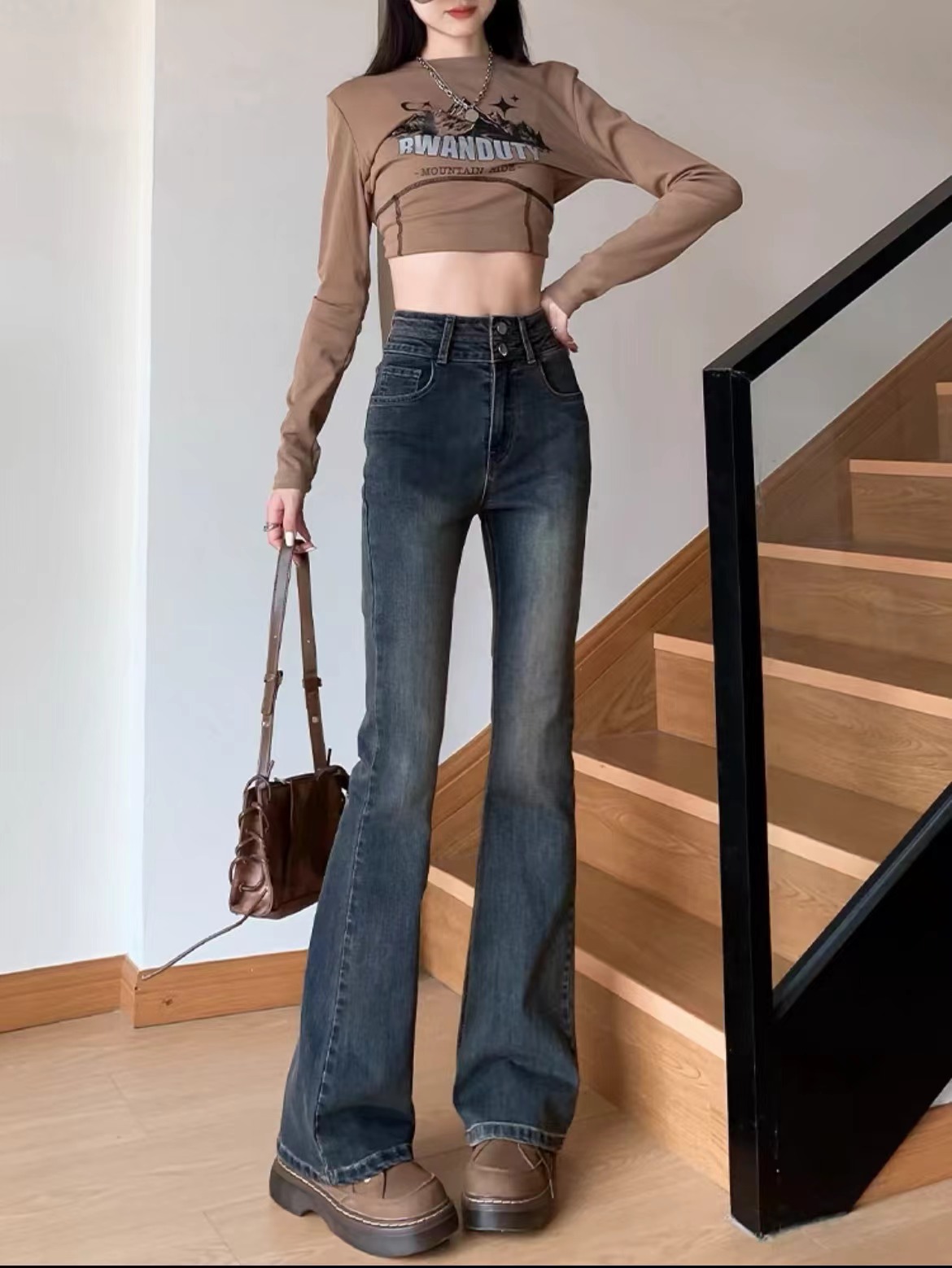 直播间扣号拍微喇叭牛仔裤