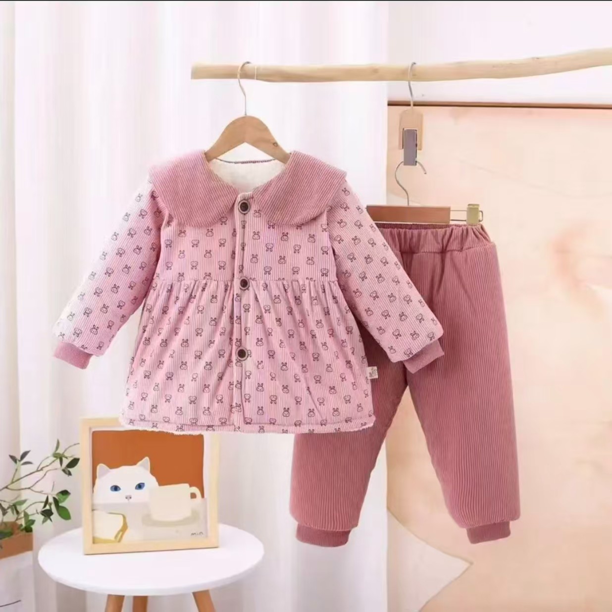 偏小1码 奶牛恩恩 加厚棉服