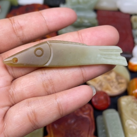 和田玉未镶嵌颈饰17