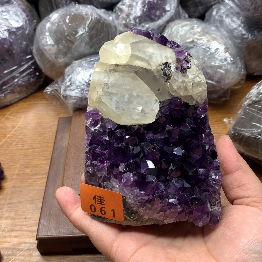 水晶大型摆件（非配饰）未镶嵌