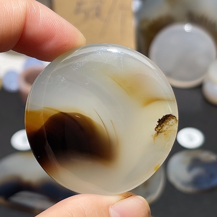 玛瑙/玉髓颈饰未镶嵌