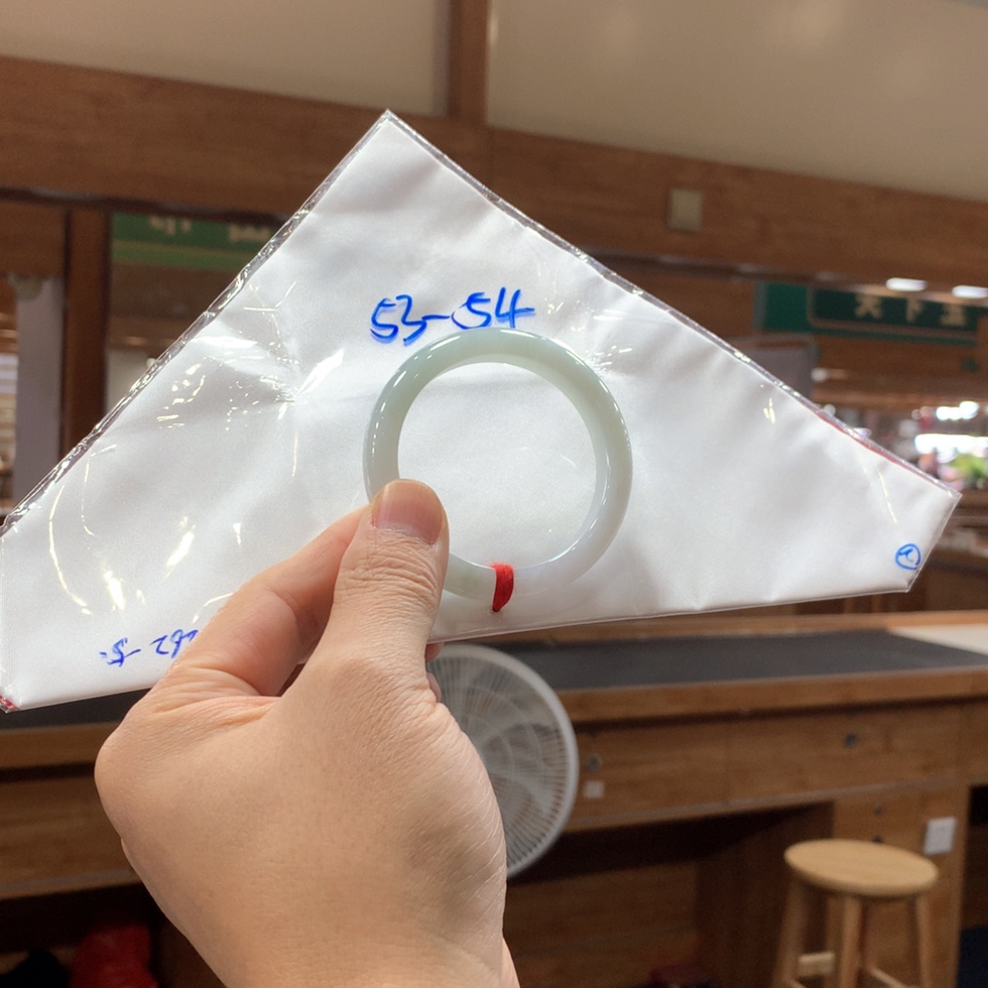 未镶嵌手镯翡翠买断