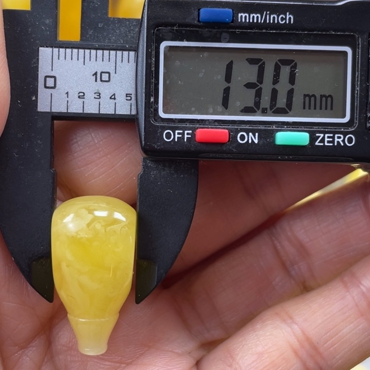 蜜蜡未镶嵌裸石17杂