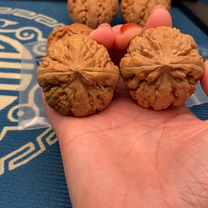 z***z吊坠文玩核桃文玩核桃文玩核桃