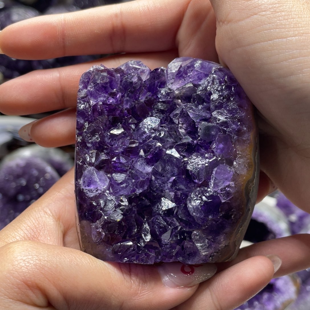 紫晶大型摆件（非配饰）未镶嵌