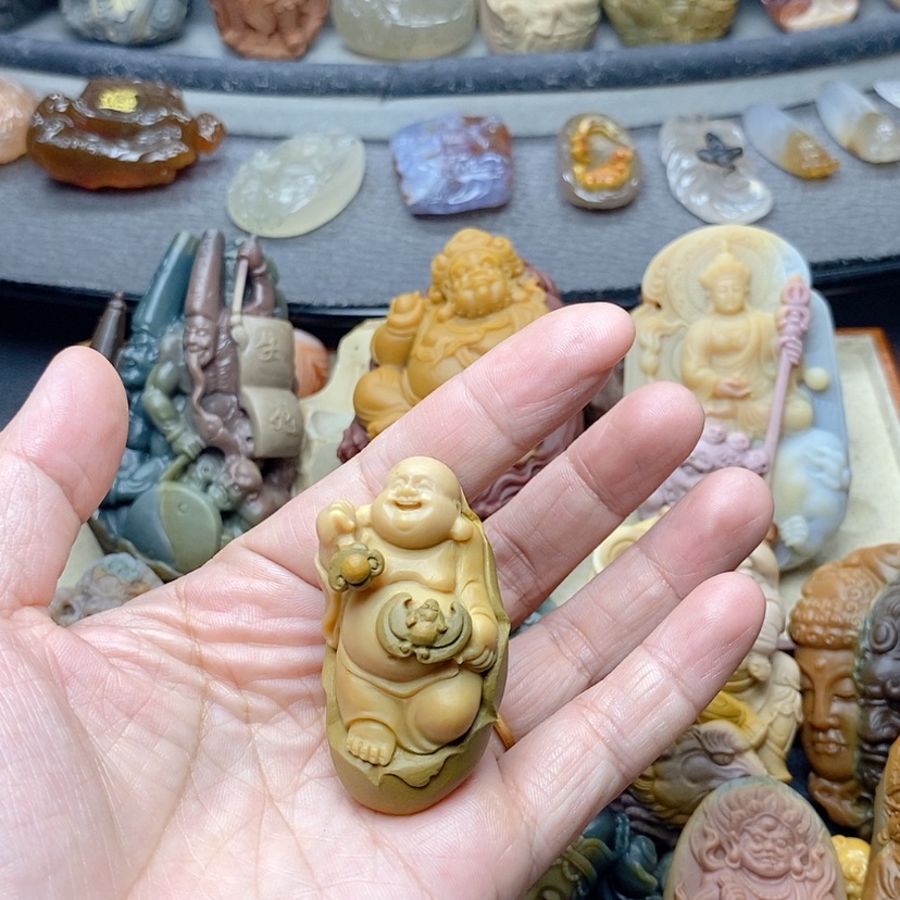 【闪购商品】定制石英质玉吊坠未镶嵌