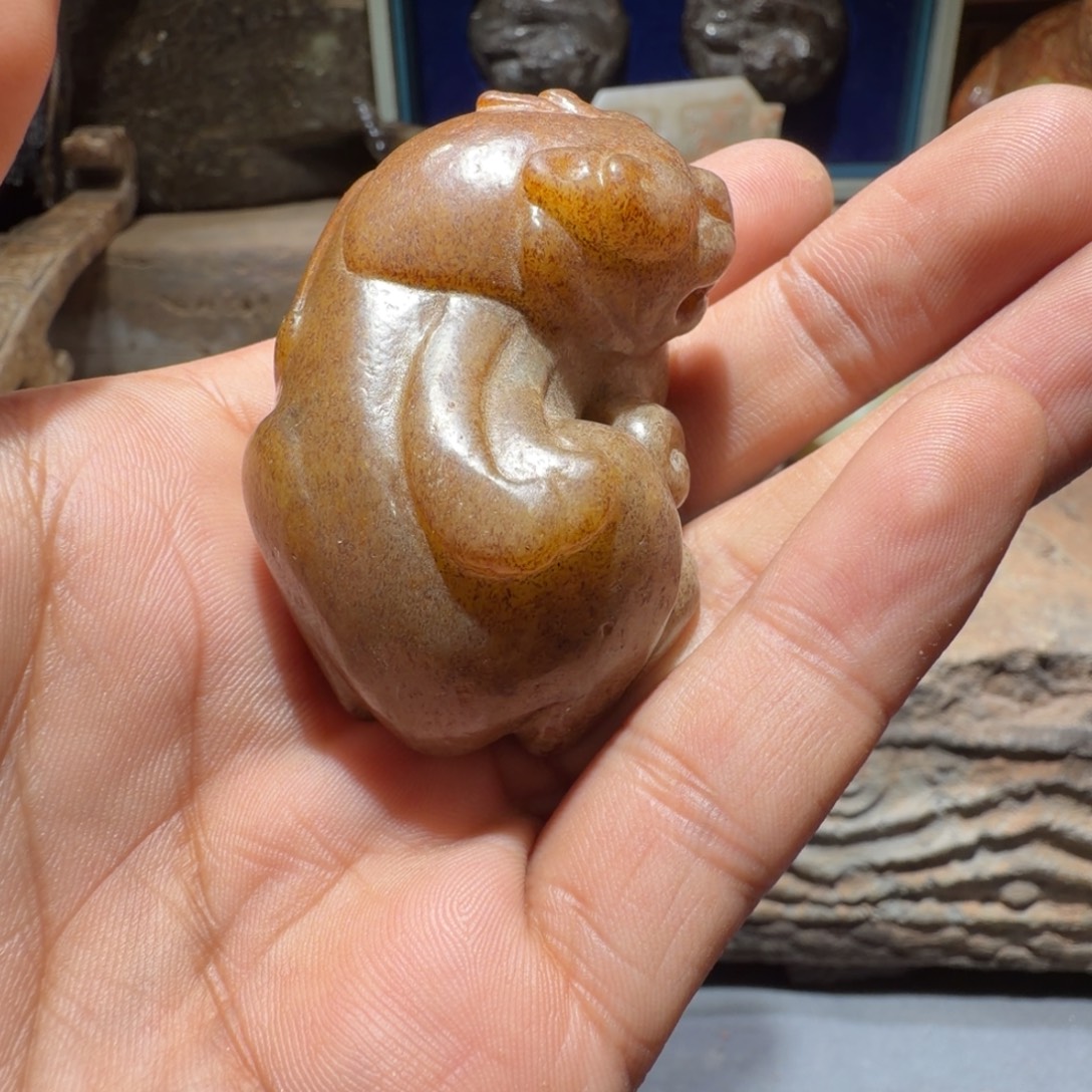 佛***忠和田玉（糖玉）未镶嵌颈饰