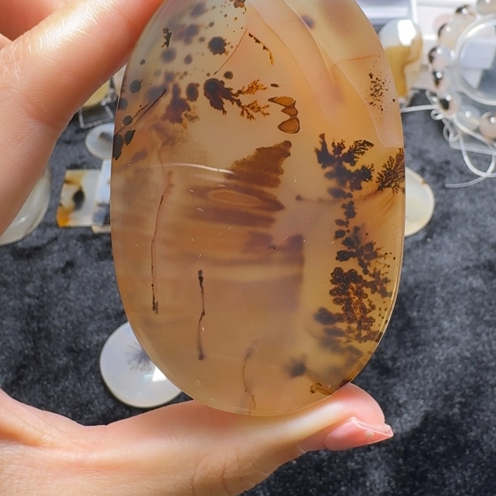 玛瑙/玉髓未镶嵌珠宝奇石