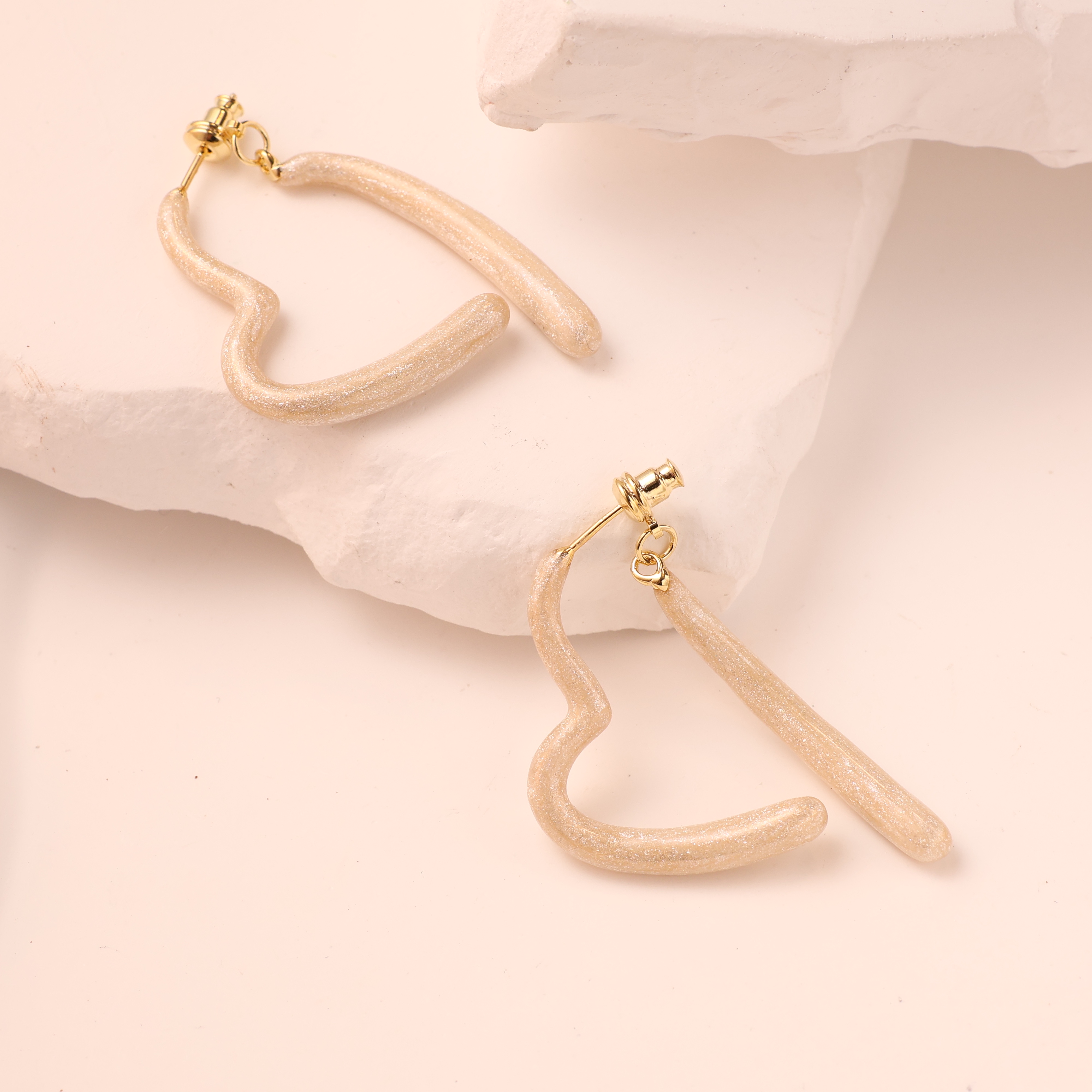 铜合金树脂耳饰 铜合金眼里唯恨耳环Y083时尚简约百搭