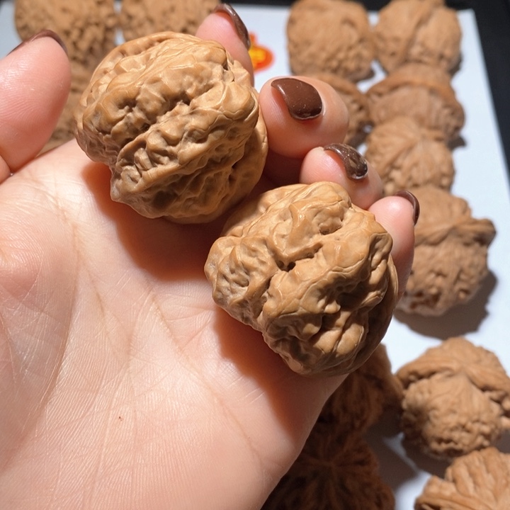 文玩核桃把件蛤蟆头