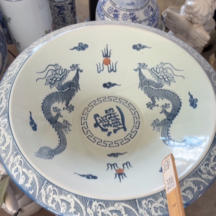 微瑕青花瓷器值得购买