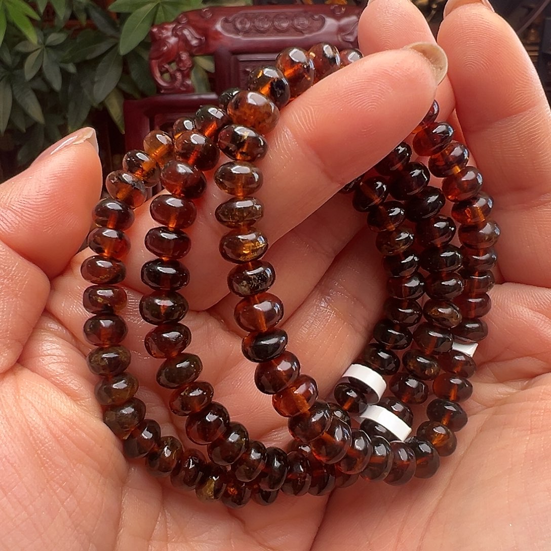 琥珀未镶嵌裸石抚顺琥珀10544七多样性发其一