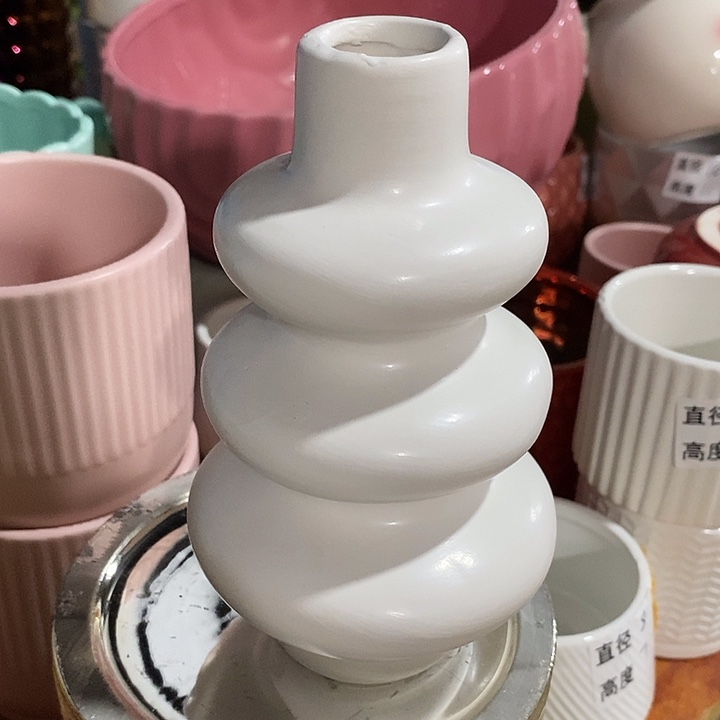 陶瓷花盆有孔 瑕疵介意勿拍 