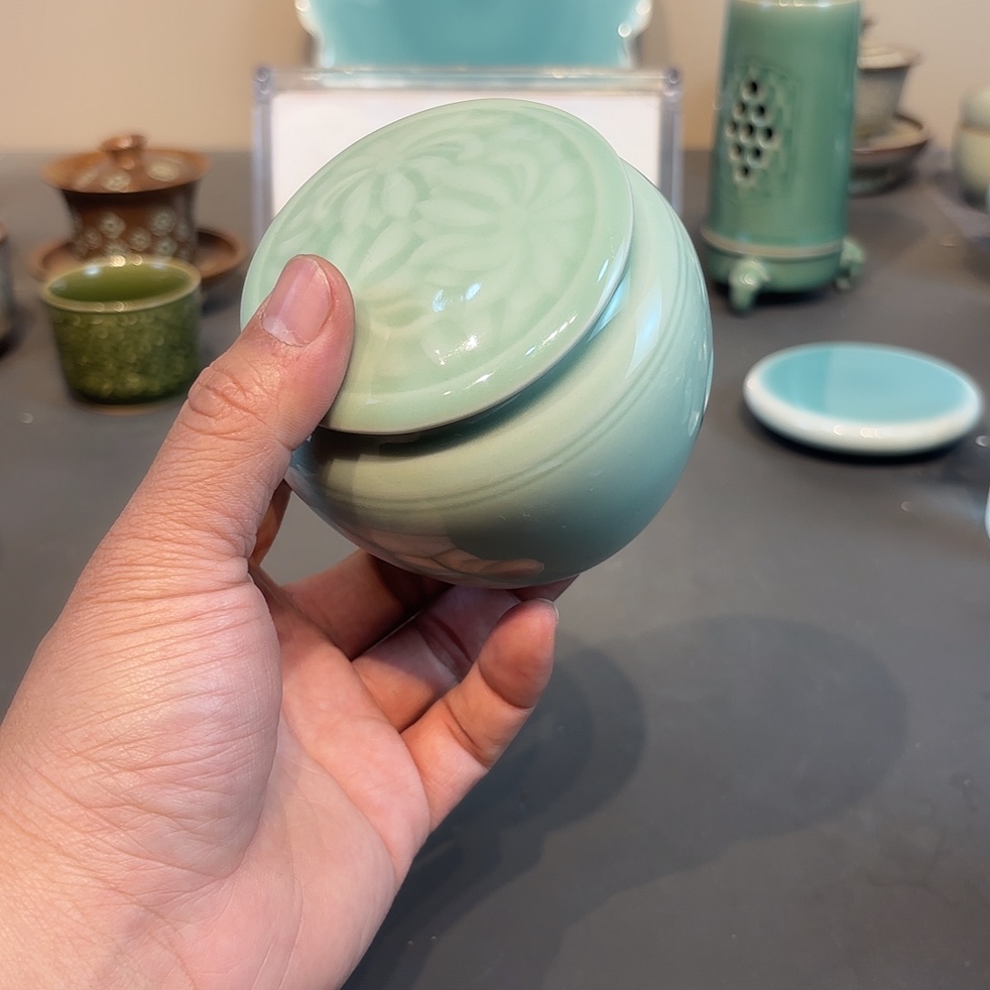 瓷片龙泉青瓷福利青瓷