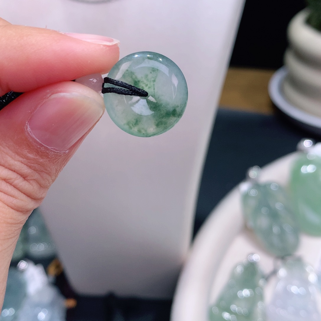 颈饰未镶嵌翡翠福利