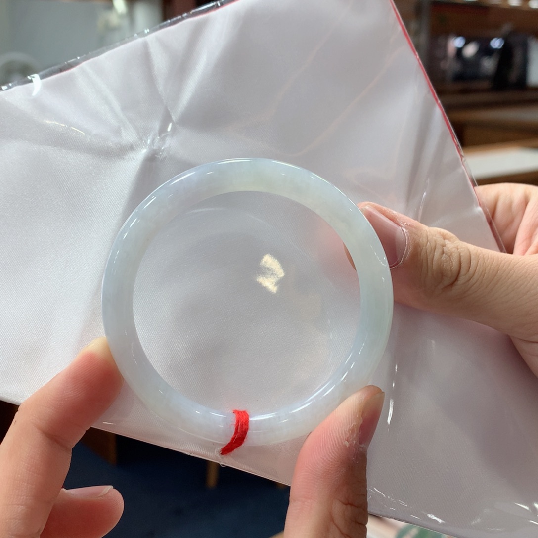 翡翠未镶嵌手镯买断