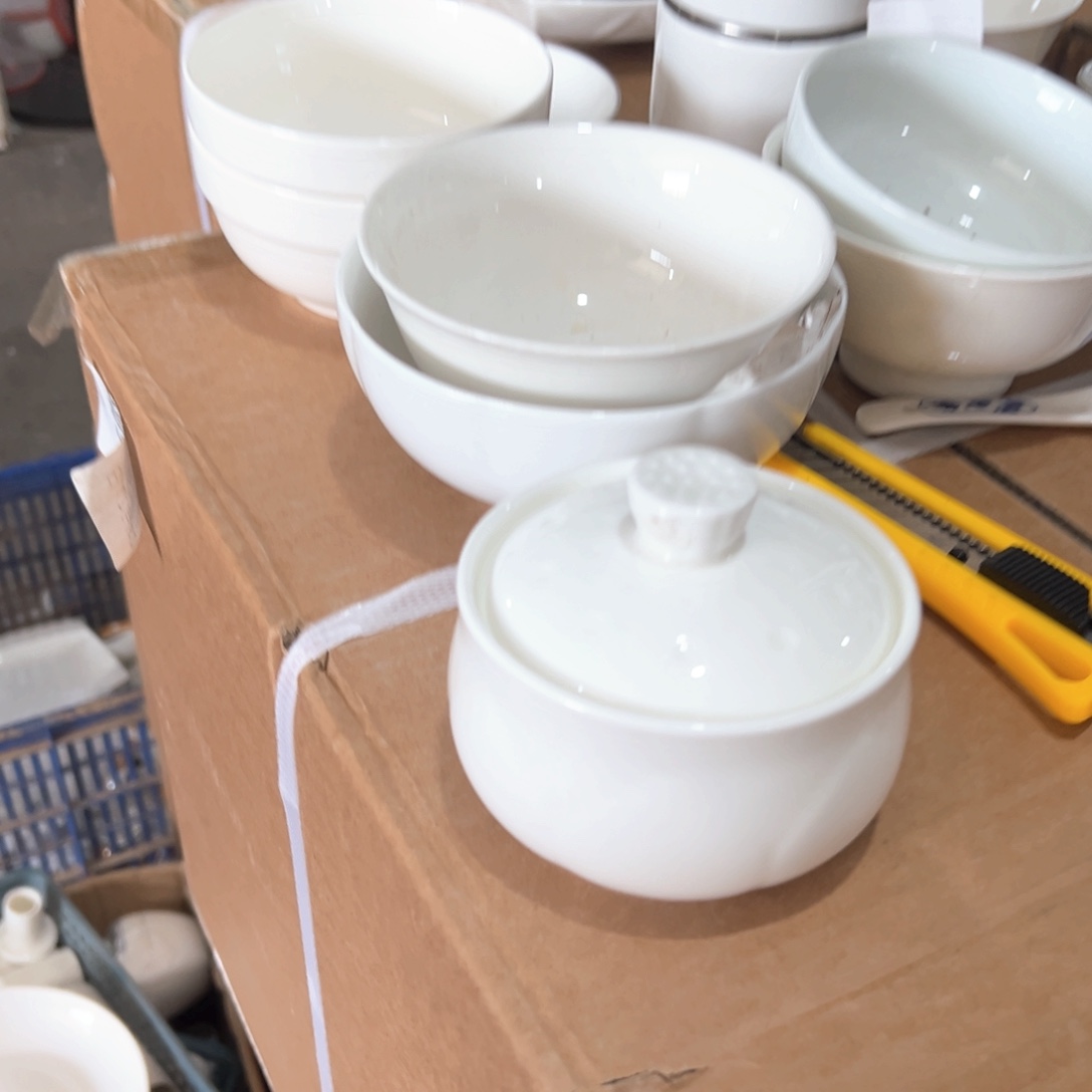 瓷莲花炖盅1个11111