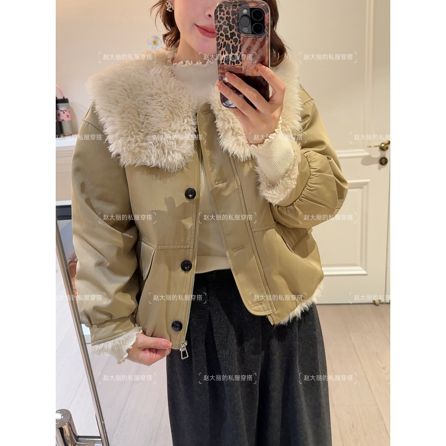 老赵服饰 拼接大披肩毛领加厚加绒派克服短外套21AU5195