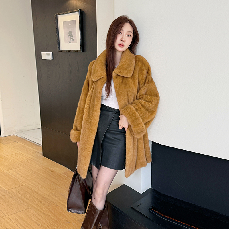 1“复古少女”真貂复古少女水貂皮草女中长整貂貂皮衣洋气复古外套