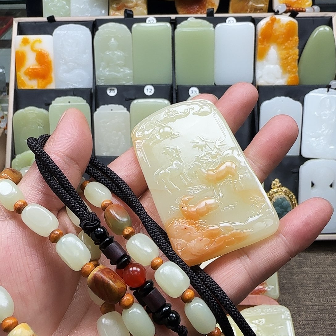 沁***源玉石一物一拍双面生肖羊