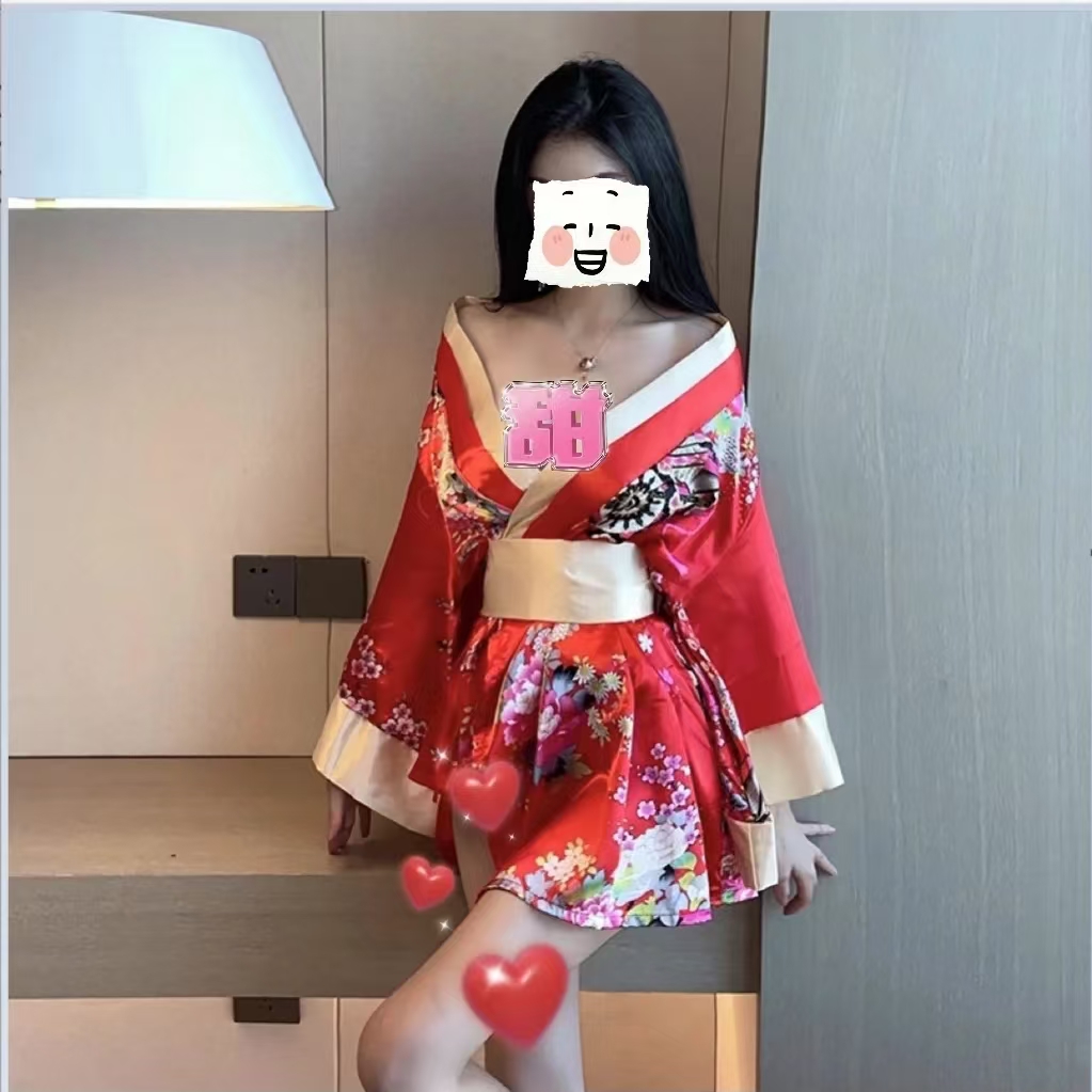 编号011【和服服饰】红色款式 款式新颖 睡裙战袍