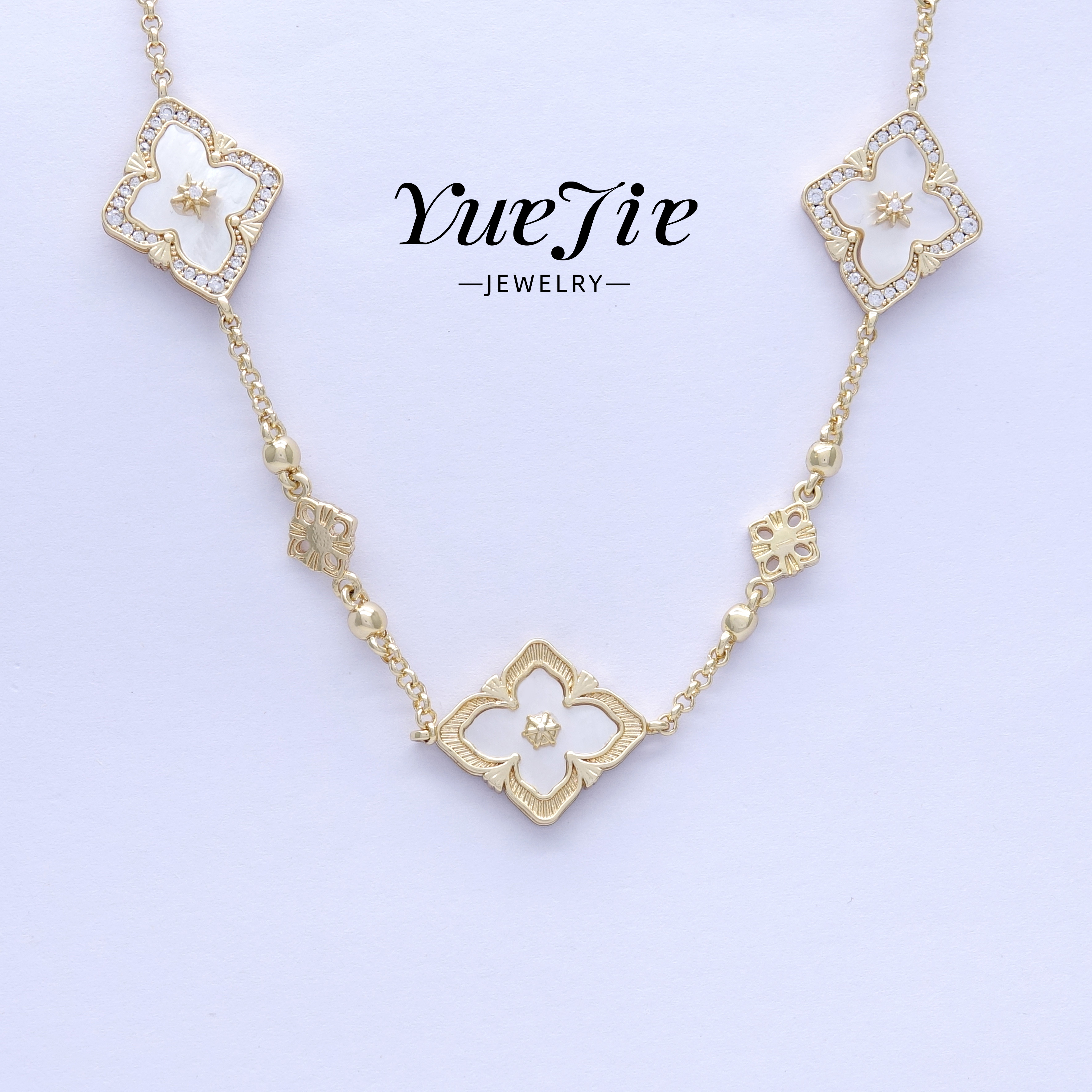 钛钢合成锆石手链 Z-布契四叶草手链轻奢轻奢时尚百搭简约复古