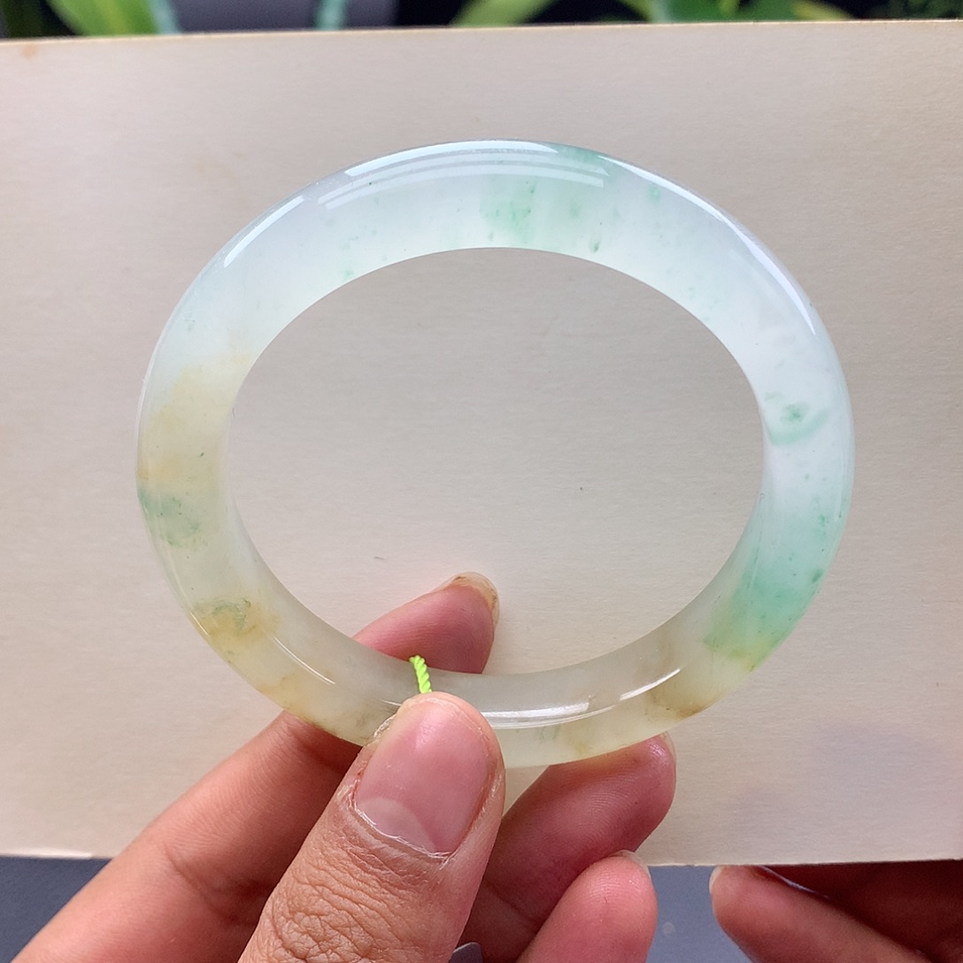 石英质玉手镯未镶嵌g*