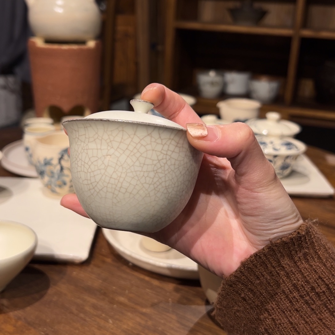 摆件陶瓷。     陶瓷。       