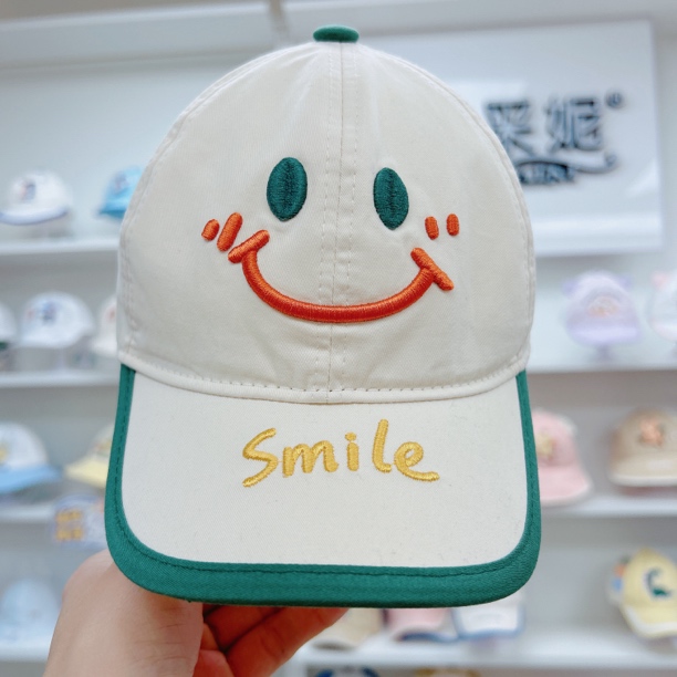 嘟嘟啦可爱笑脸鸭舌大帽檐男女森系帽2910