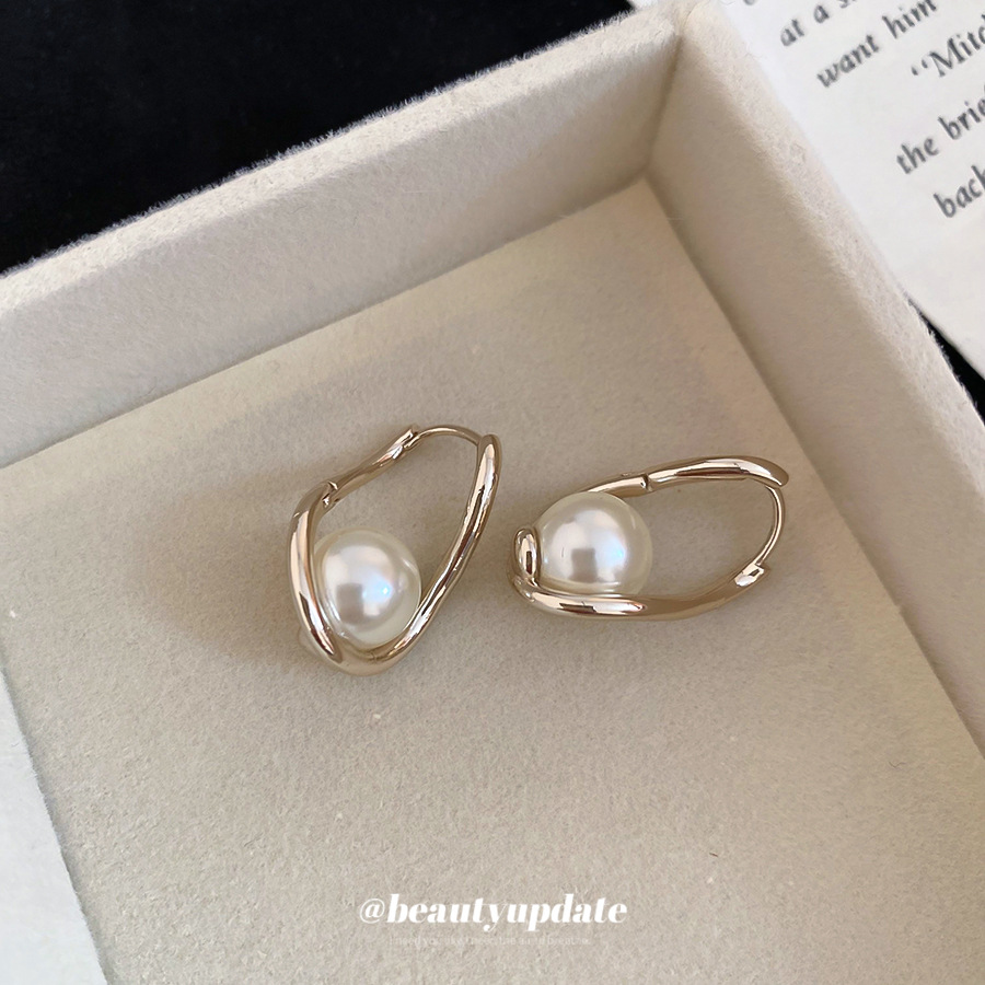 铜合金仿珍珠耳饰 极简温柔立体珠珠耳环女简约优雅气质百搭耳钉