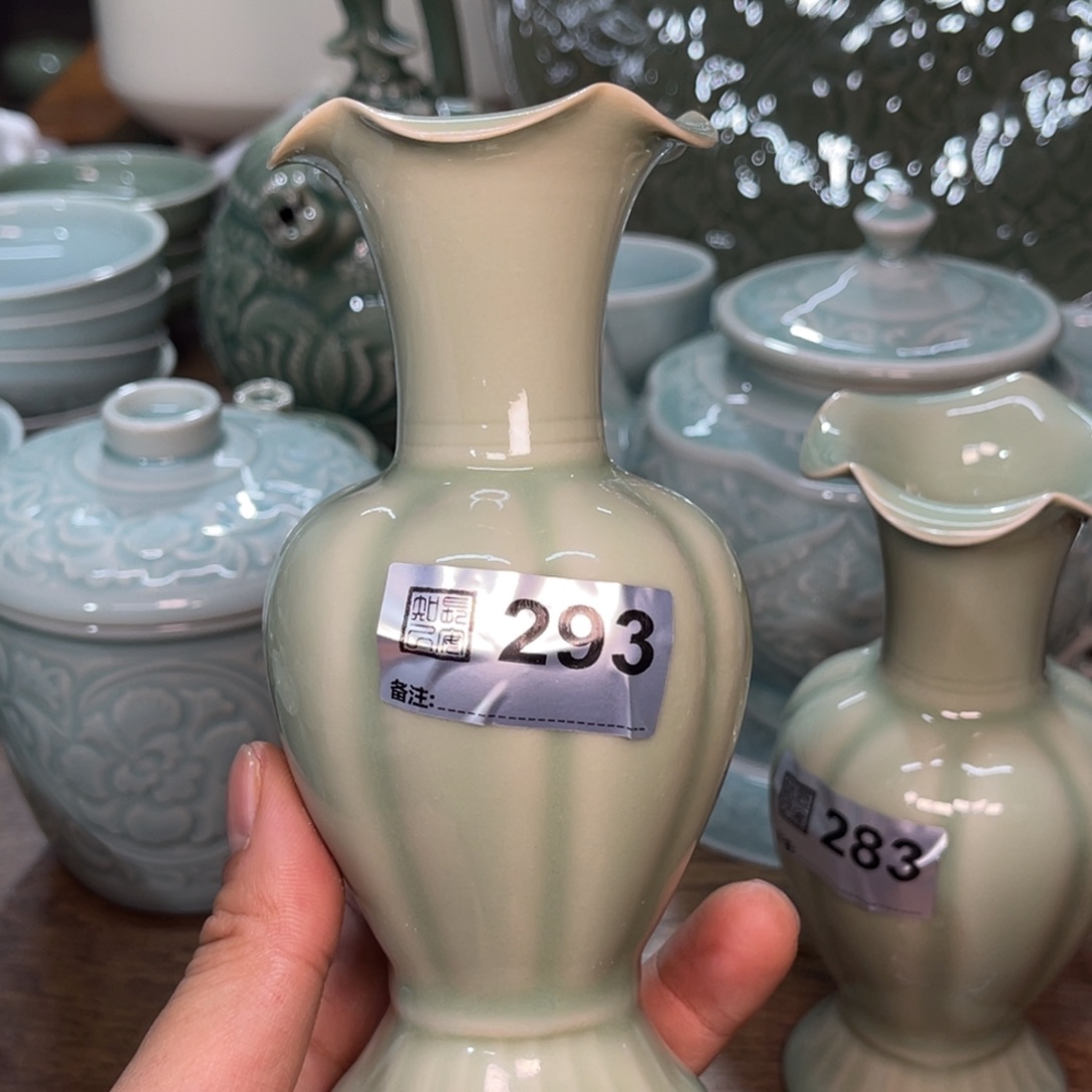 微瑕天青色仿古瓜棱花插293号