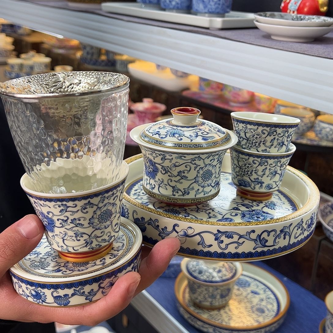 我们的目标是成为一个优秀的人