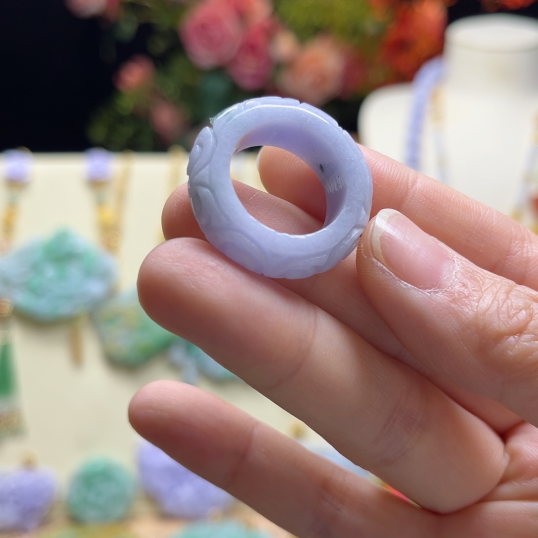 翡翠颈饰未镶嵌天然