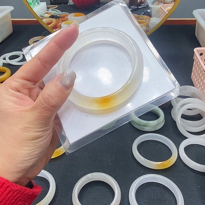 石英质玉（黄龙玉）合金手镯