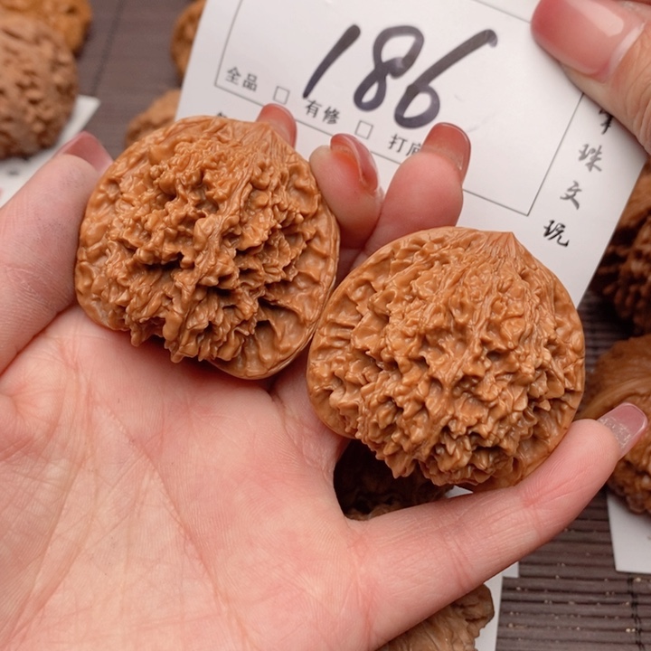 文玩核桃吊坠46星星186